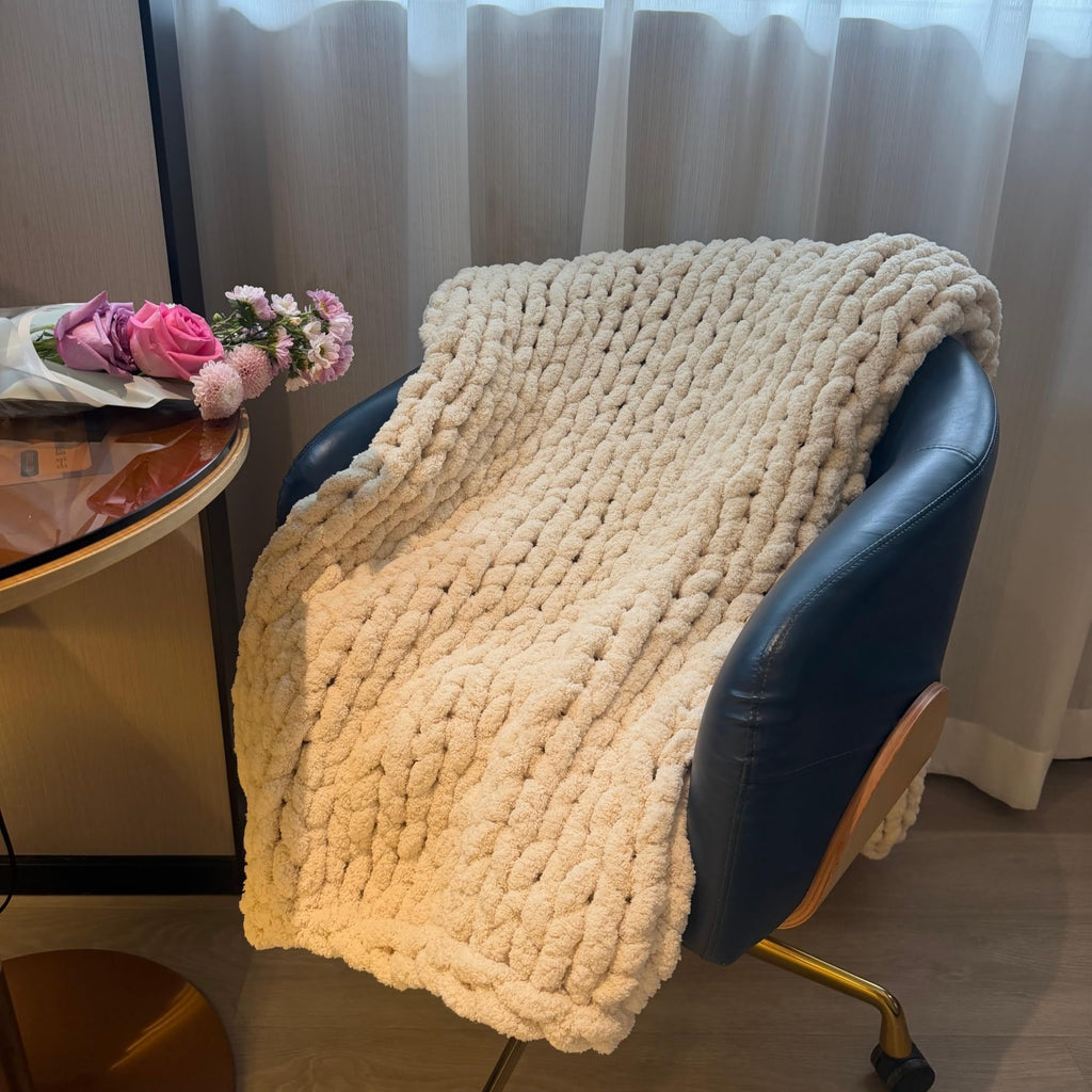 Soft Chunky Knit Throw Blanket for Couch, Cozy Warm Knitted Blankets