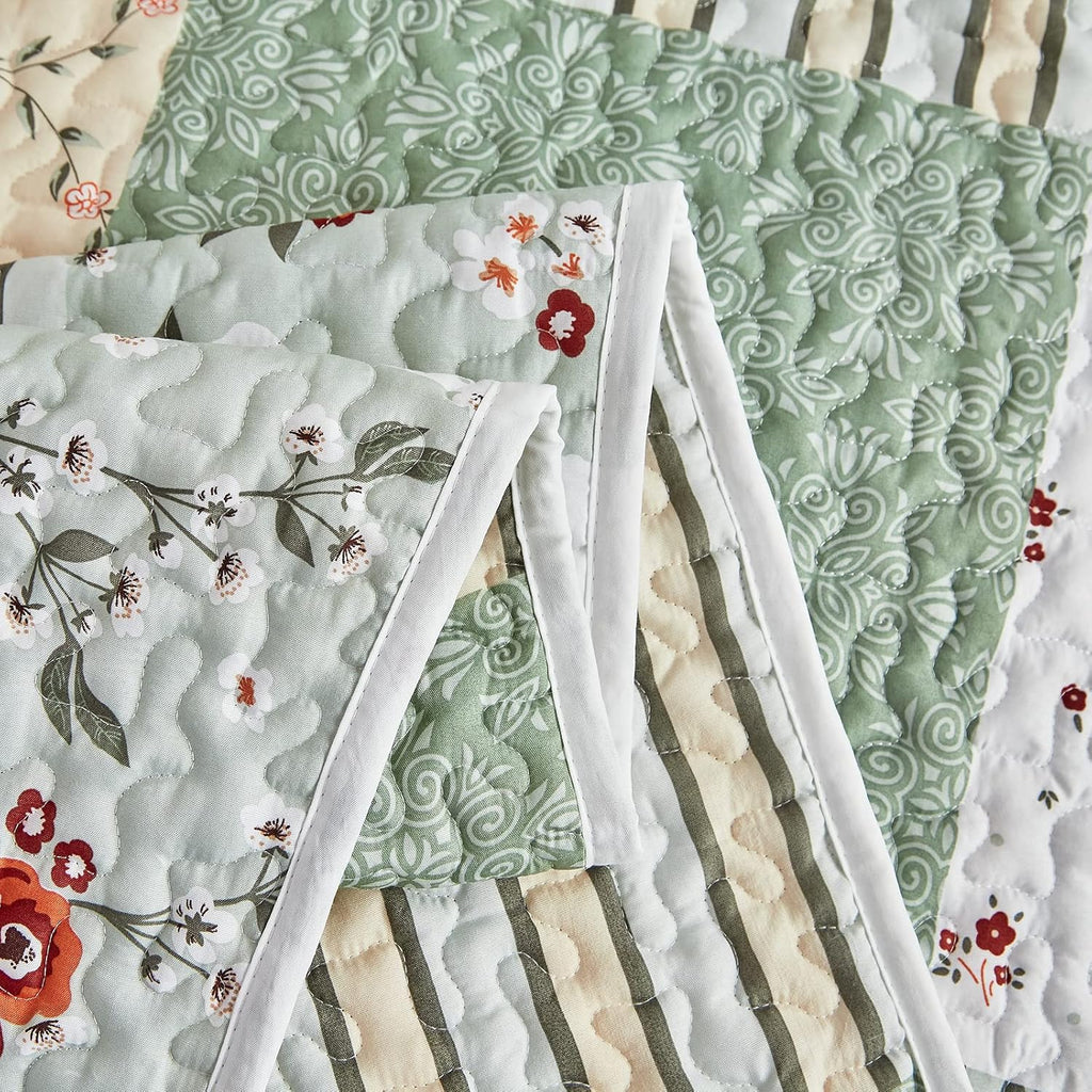 Patchwork Quilt Set Full/Queen, 3 Pieces Green Floral Plaid Summer Bedspread Coverlet Set, Soft Microfiber Reversible