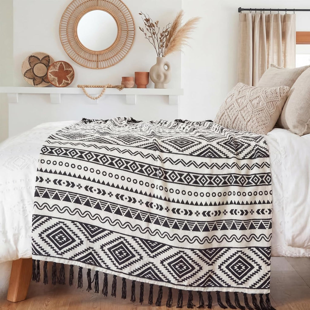 Boho Throw Blanket with Tassel, Farmhouse Western Flannel Bohemian Blanket, Vintage Native Mexican Decorative Throw