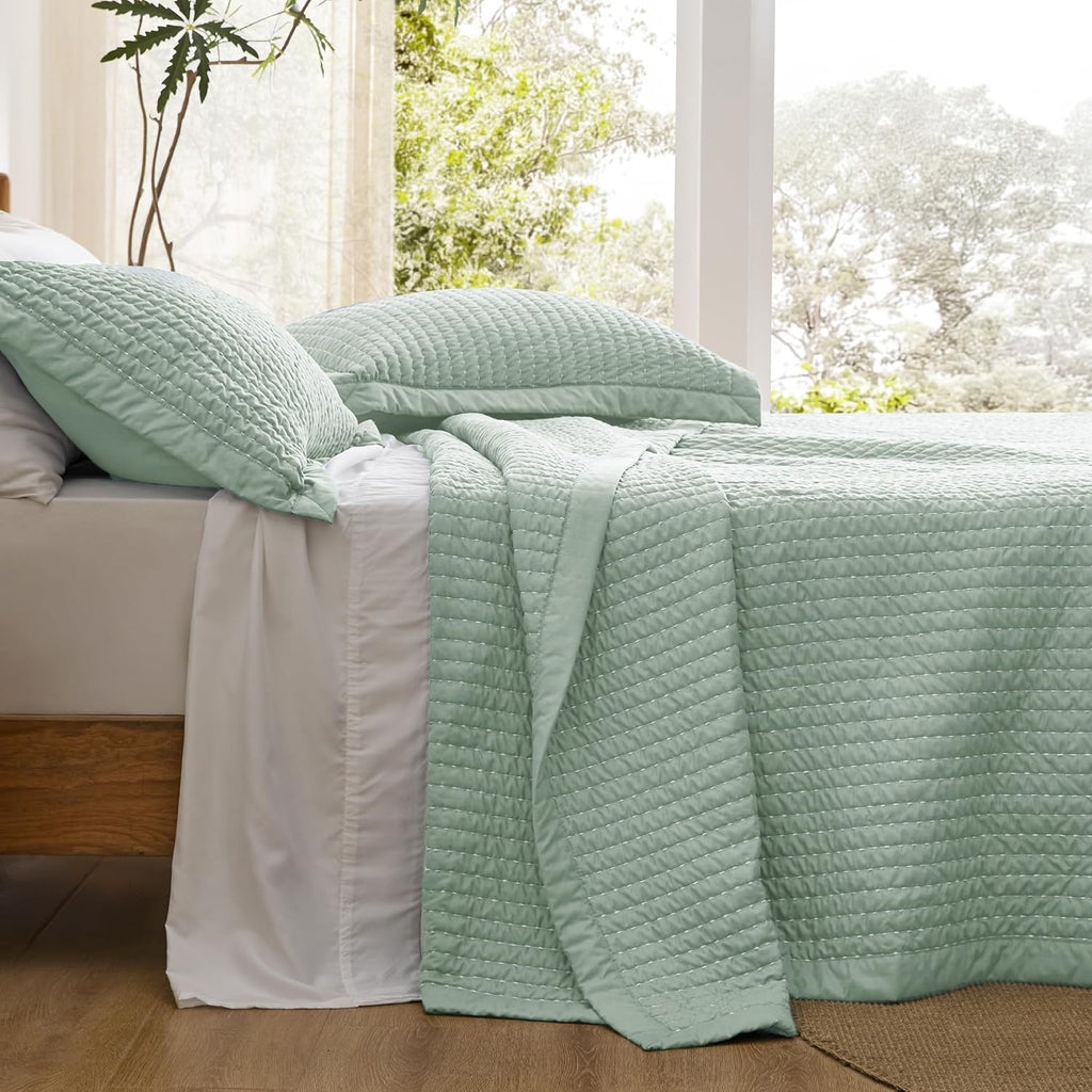 Green Quilts King - King Quilt Bedding Set Bedspread Coverlet, Lightweight Neutral Striped Bedding, 3-Piece Set with