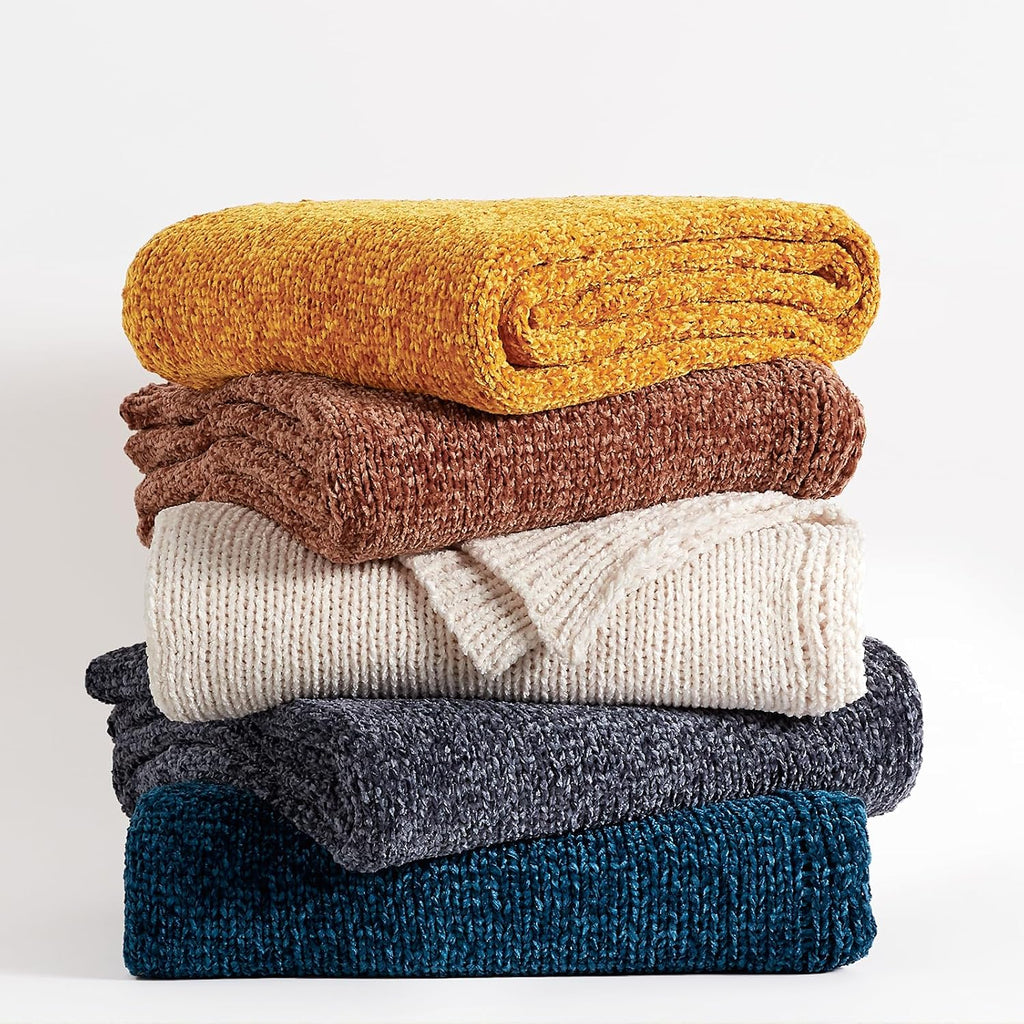 Chenille Throw Blanket, Soft Warm Cozy Blanket for All Season（50" x 60", Coral）