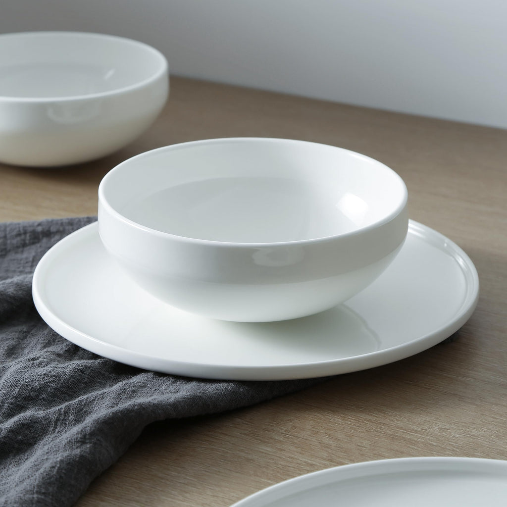 Lain Quinn Bone China 12-Piece Dinnerware Set, White