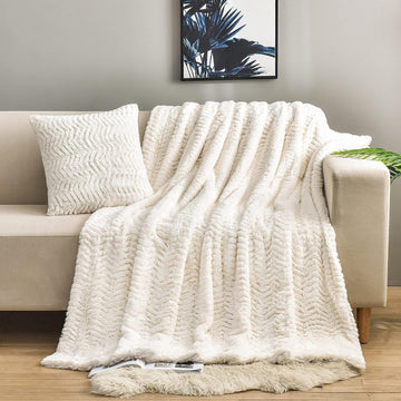 Luxury Double Sided Faux Fur Throw Blanket,700GSM Ultra Soft Fuzzy Thick Throw,Fishbone Pattern, Machine Washable