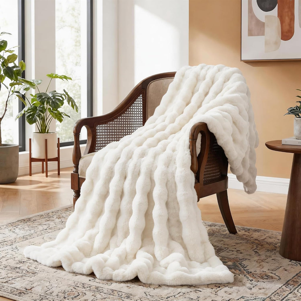 Light Beige Cozy Faux Fur Throw Blanket