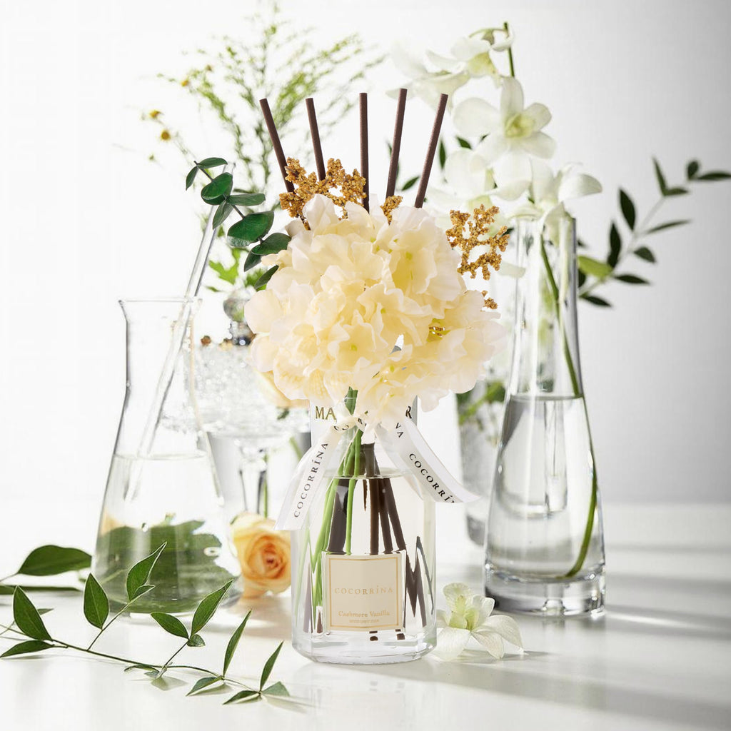 Reed Diffuser - Cashmere Vanilla 8.5 Fl.oz Flower Reed Diffuser with Sticks, Bedroom Bathroom Shelf Decor (Floral