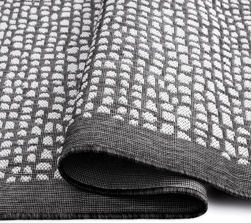 Marlin Transitional Indoor/Outdoor Area Rug, Black, 7'10"x10'2"