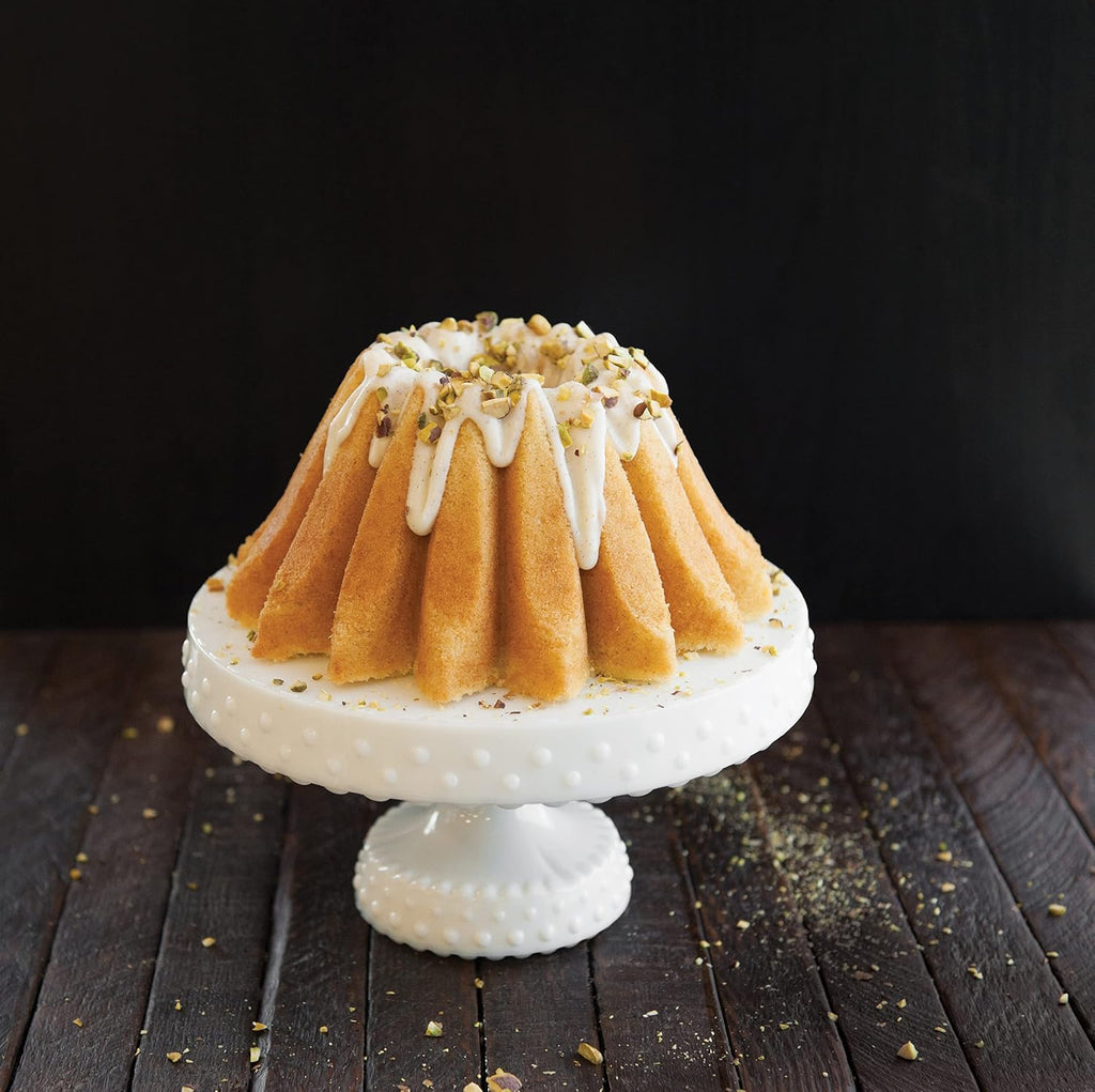 Lotus Bundt Pan Gold, 5 Cup Capacity