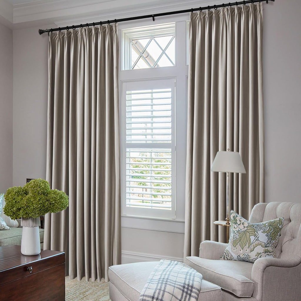 Blackout Curtains (Set of 2 Panels) Pinch Pleated Drapes Velvet Drapes for French Door Thermal Insulated Curtain for Living Room
