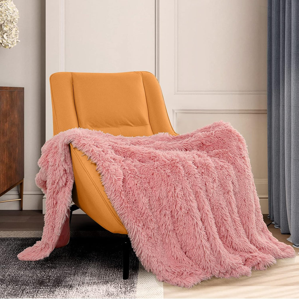 Faux Fur Throw Blanket,Super Soft Fuzzy Blanket,Fluffy Blankets and Throws for Women,50x60 Inches,Pink