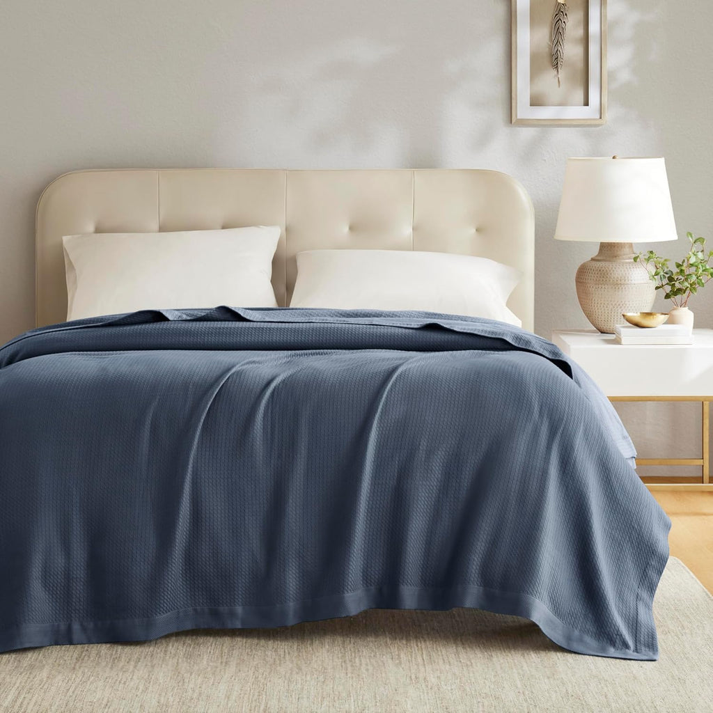 100% Egyptian Cotton Lightweight Summer Blanket, Breathable Waffle Knit Design, Soft Cozy All-Season Throw, Navy Blue
