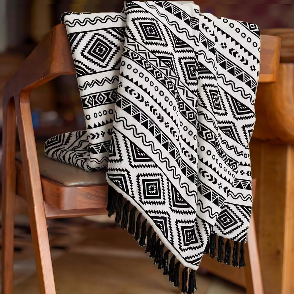 Boho Throw Blanket with Tassel, Farmhouse Western Flannel Bohemian Blanket, Vintage Native Mexican Decorative Throw