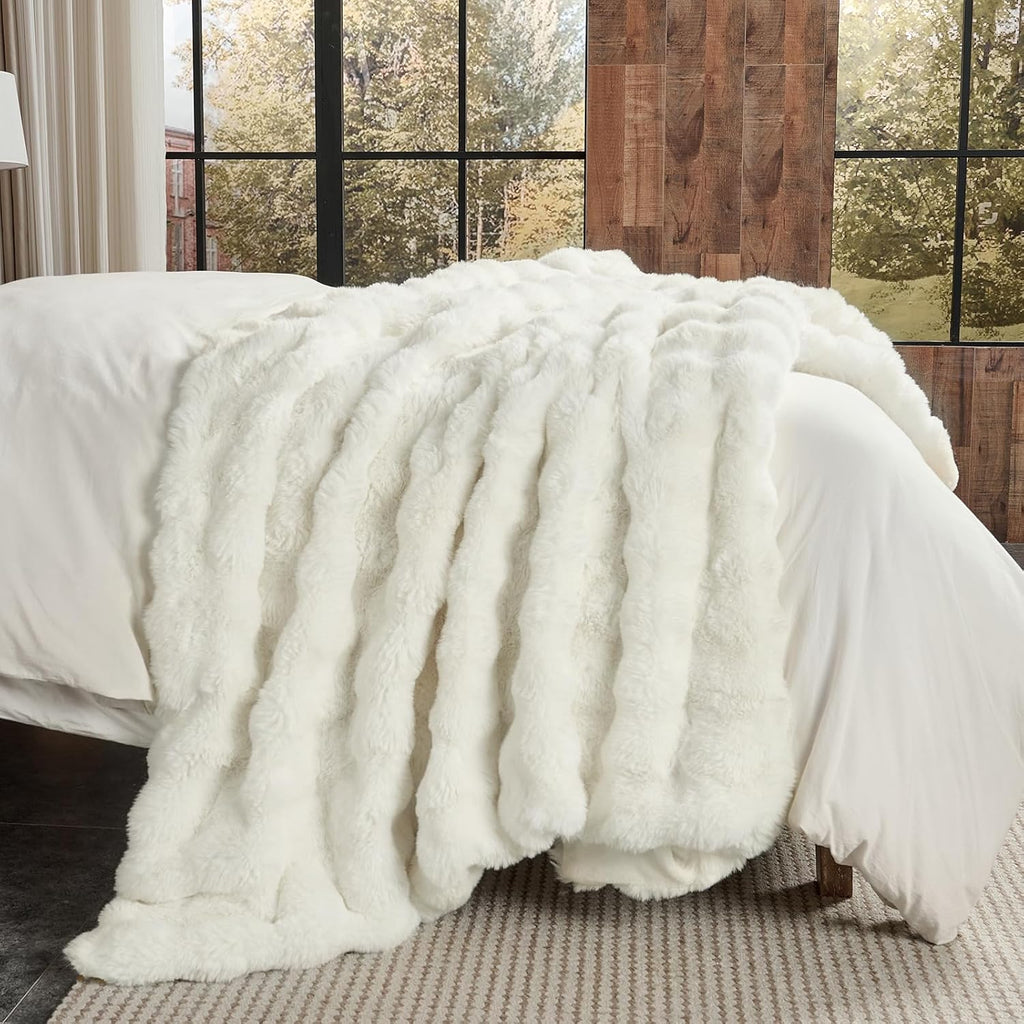 Faux Fur Throw Blanket Cream White - Big Bubble Rabbit Fluff Blanket, Small Fluffy Fuzzy Cozy Blanket, Thick Furry