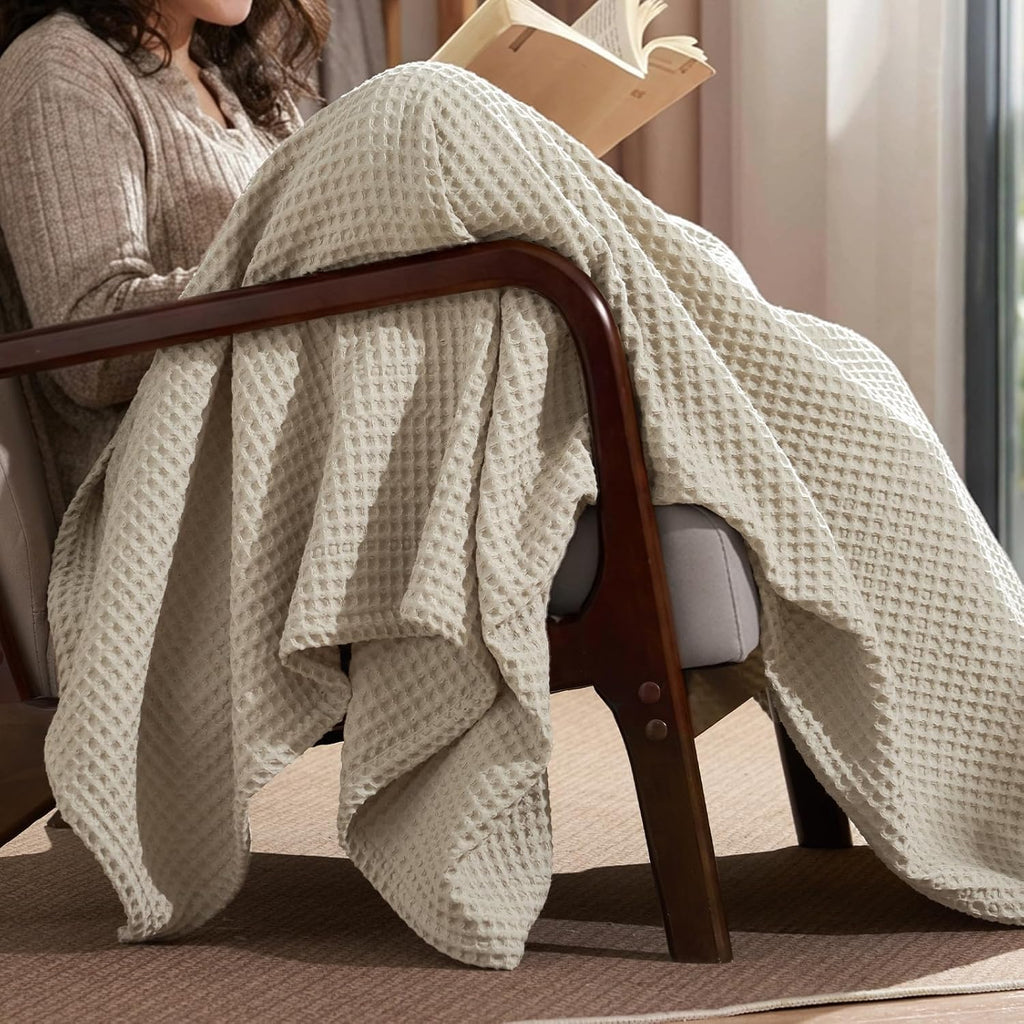 Ultra Soft Waffle Weave Blanket Throw Blanket, Lightweight Breathable Cooling Skin-Friendly Throw for Spring Summer