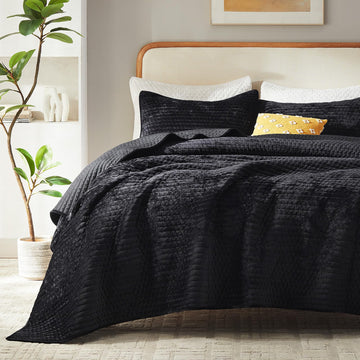 Luxury Velvet Quilt Set 106''x118'', Ultra-Soft Striped Channel Comforter with Exquisite Rice