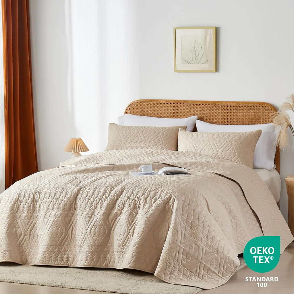 Full/Queen Quilt Bedding Set,Beige Lightweight Microfiber Soft Bedspread,Modern Style Geoetric Pattern Coverlet Set