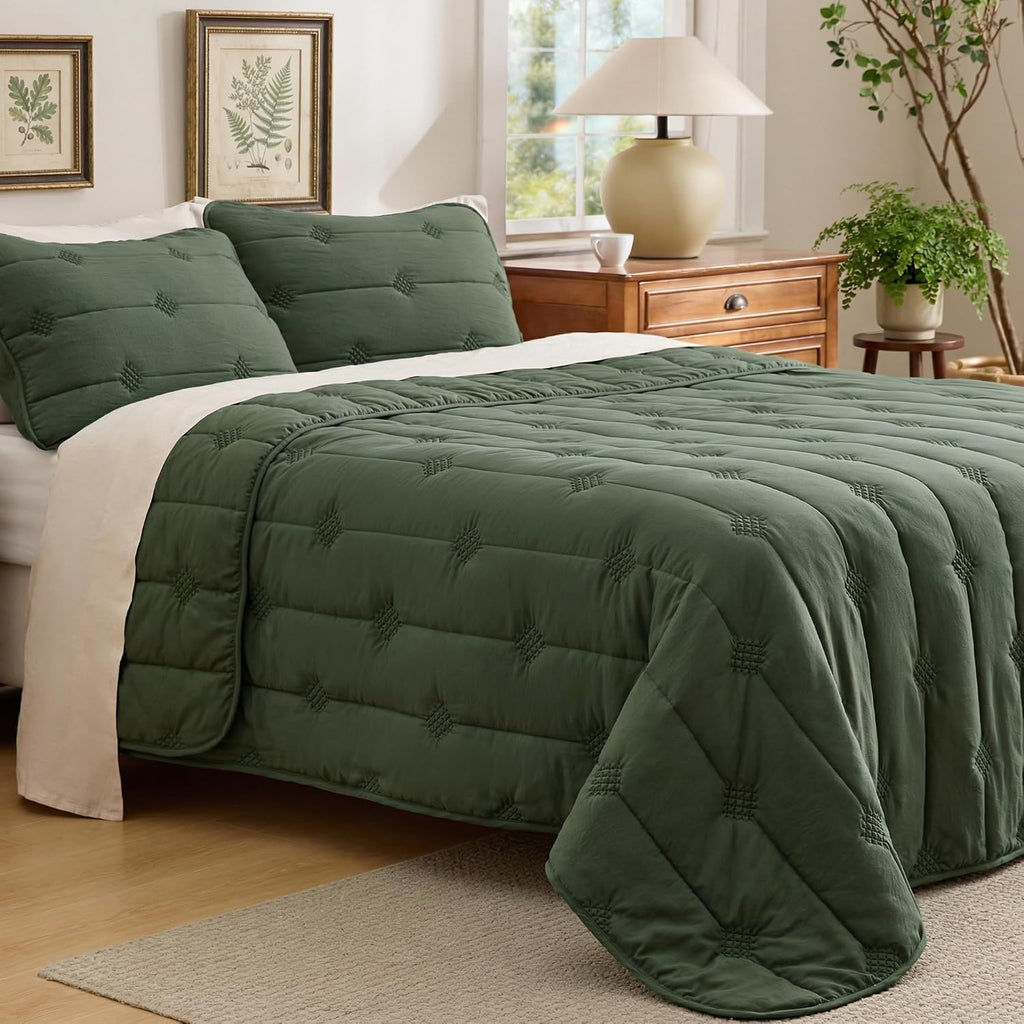 Queen Quilt - Prewashed Extra Soft Cotton-Like Polyester Quilts Queen, Lightweight Comforter, Includes 1 Quilt 90x96
