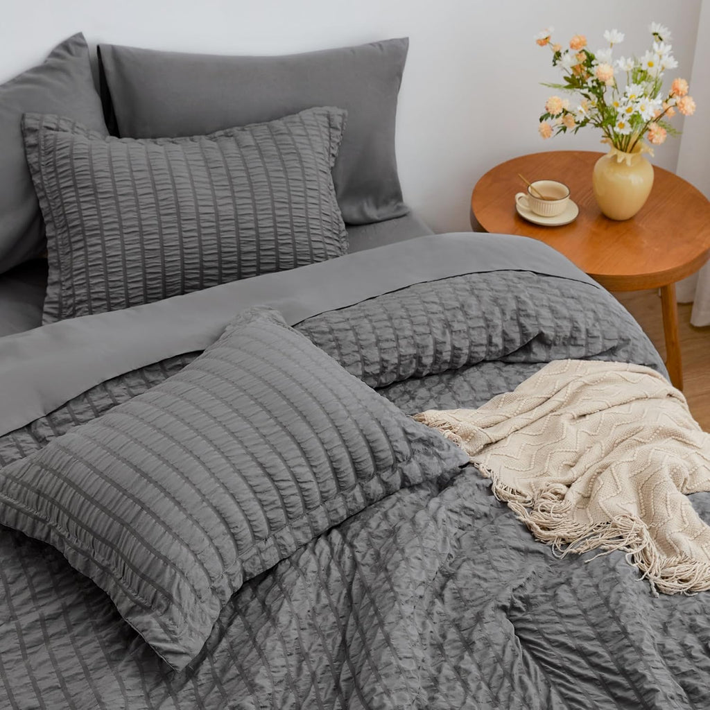 Seersucker Dark Grey Comforter Set