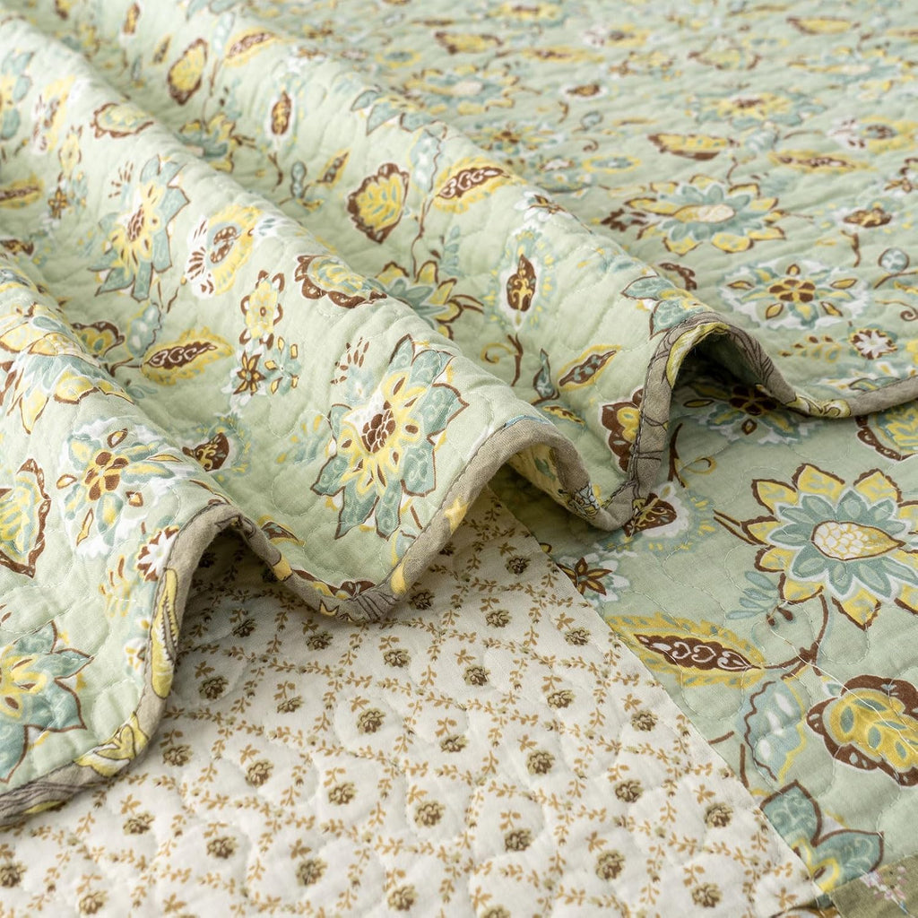 Oversized Bedspreads Patchwork Quilt Set | 100% Cotton Reversible Breathable Floral Quilted