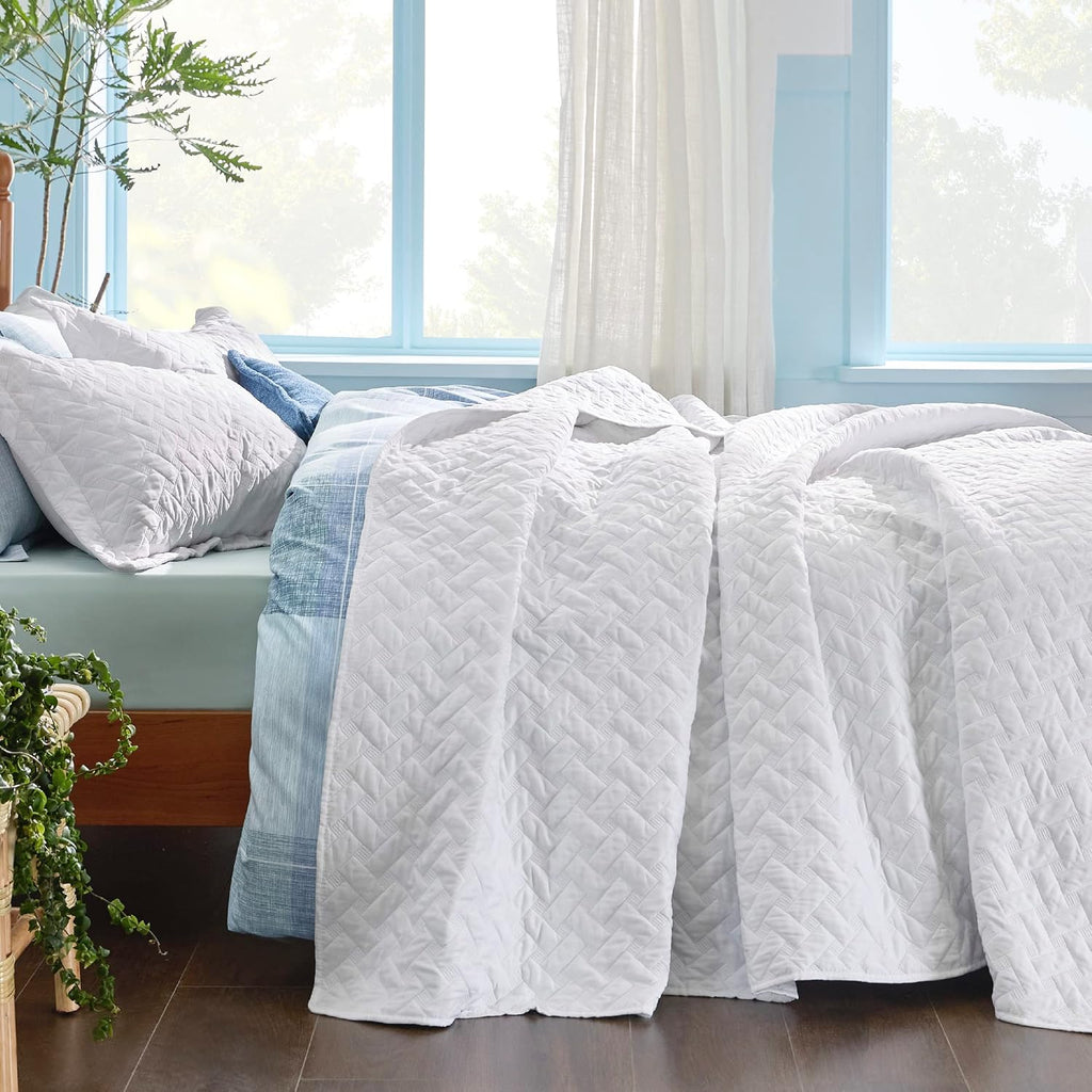 Quilts - Lightweight Bedspreads with Basket Weave Pattern, Soft Quilt Bedding Set, White Comforter Set