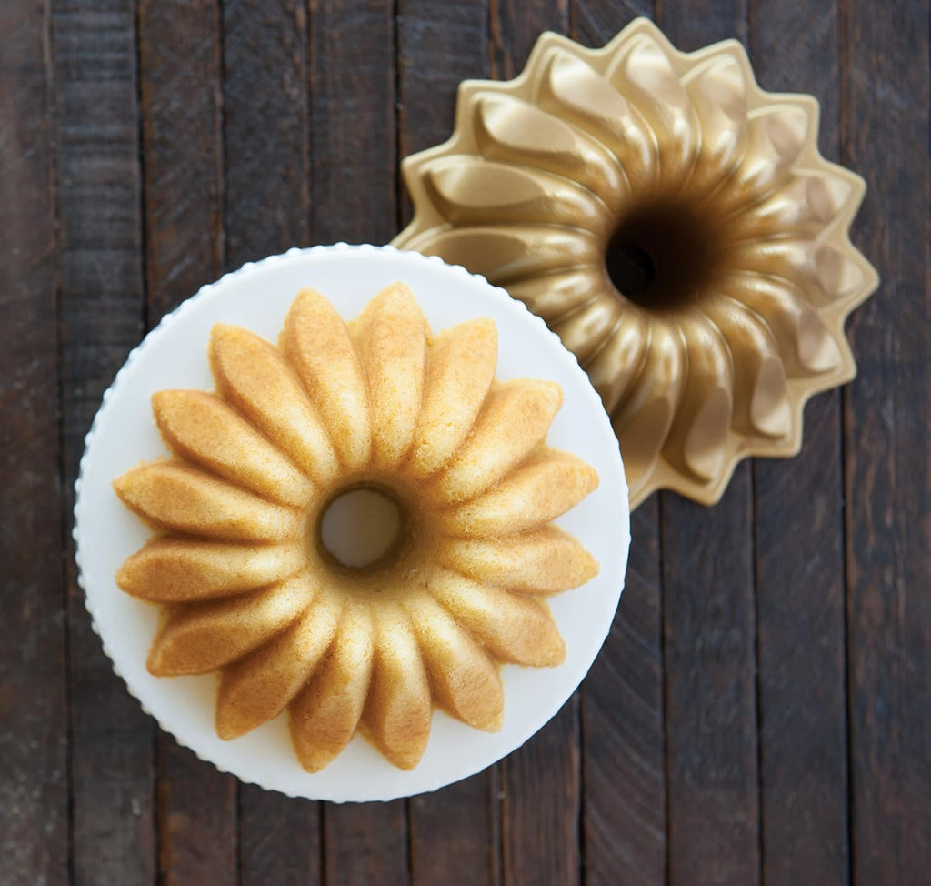 Lotus Bundt Pan Gold, 5 Cup Capacity