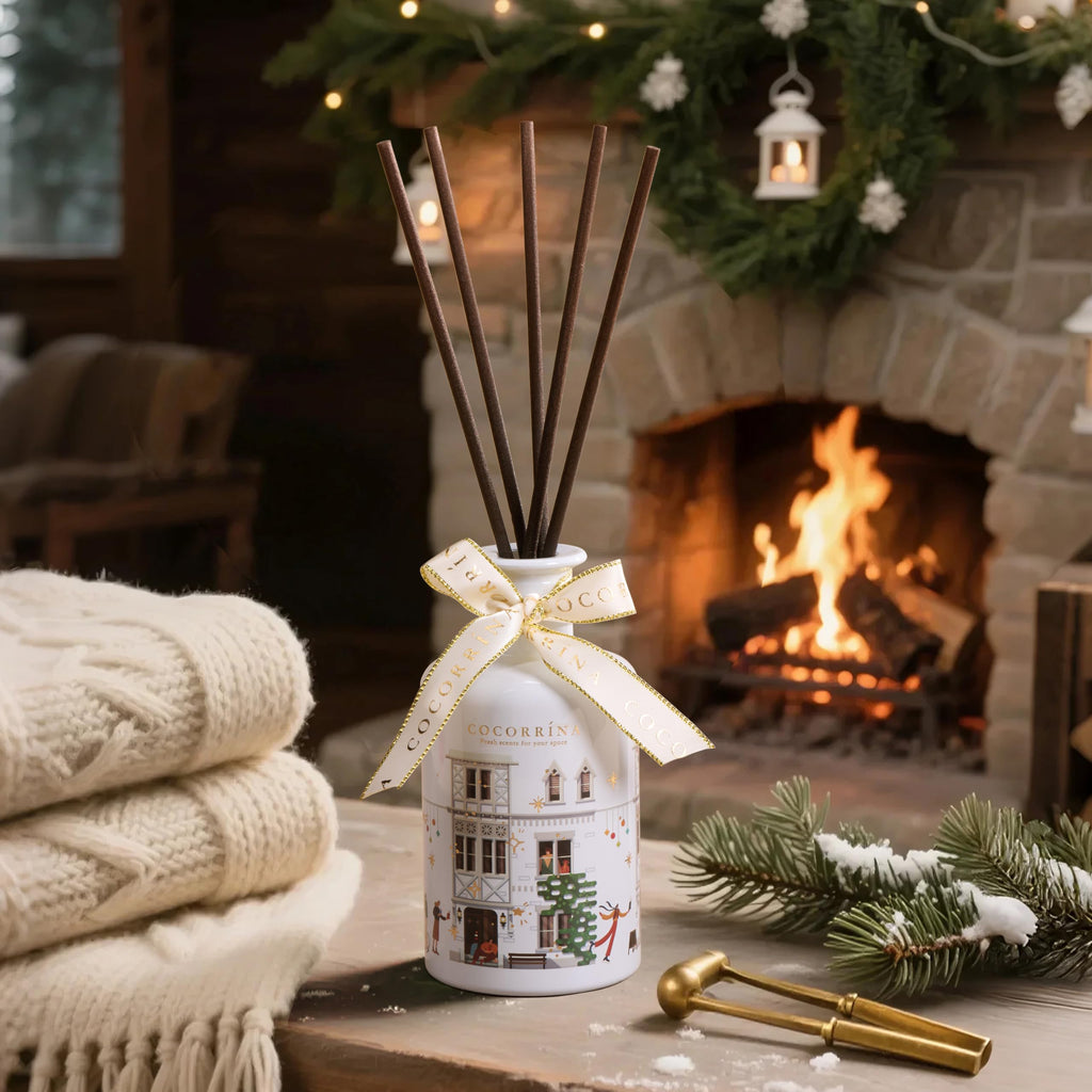 Reed Diffuser - Christmas Vanilla 6.7 fl oz Chirstmas Reed Diffuser with 8 Sticks Home Fragrance Bathroom Shelf Decor