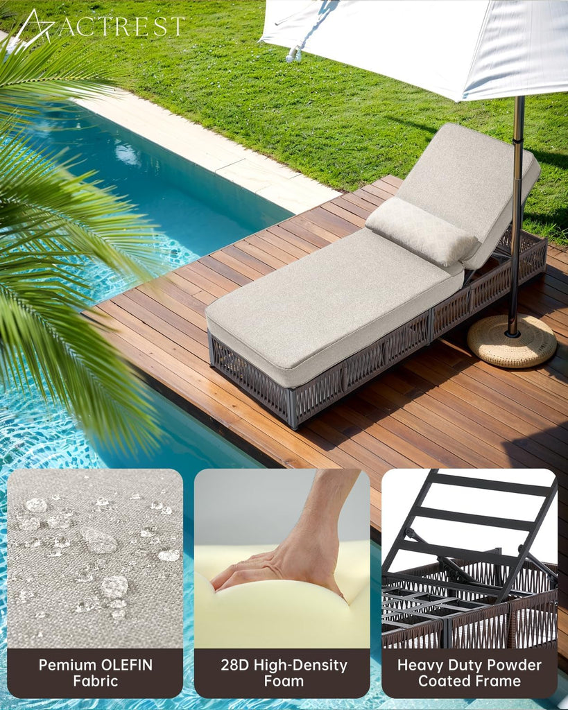 Luxury Outdoor Chaise Lounge Chairs of 4 with 5 Inch Thick Cushions and Side Table