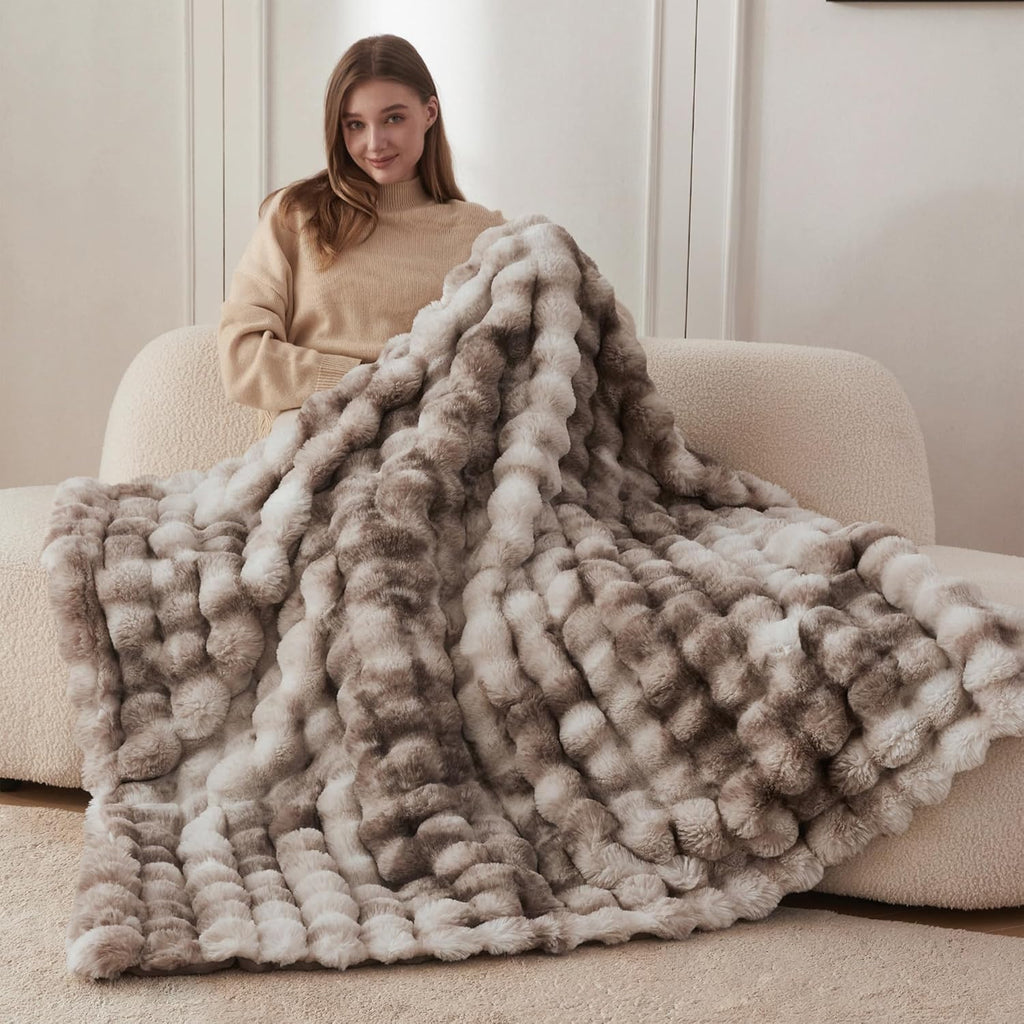 Faux Fur Throw Blanket, Cozy Soft and Fuzzy Plush Rabbit Fur Bubble Blanket, 50x60 Inches Tie Dye Brown