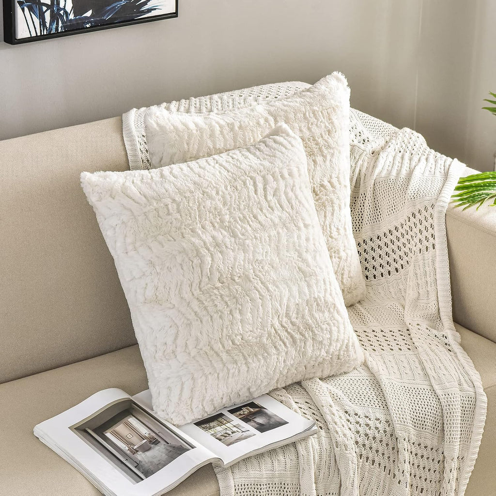 Luxury Faux Fur Throw Pillow Covers-18 x18,Set of 2-Boho Furry Fuzzy Fluffy Cozy Pillow Cases,18"x18")
