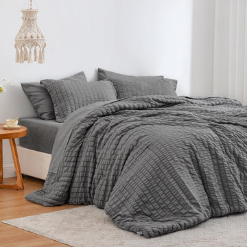 Seersucker Dark Grey Comforter Set