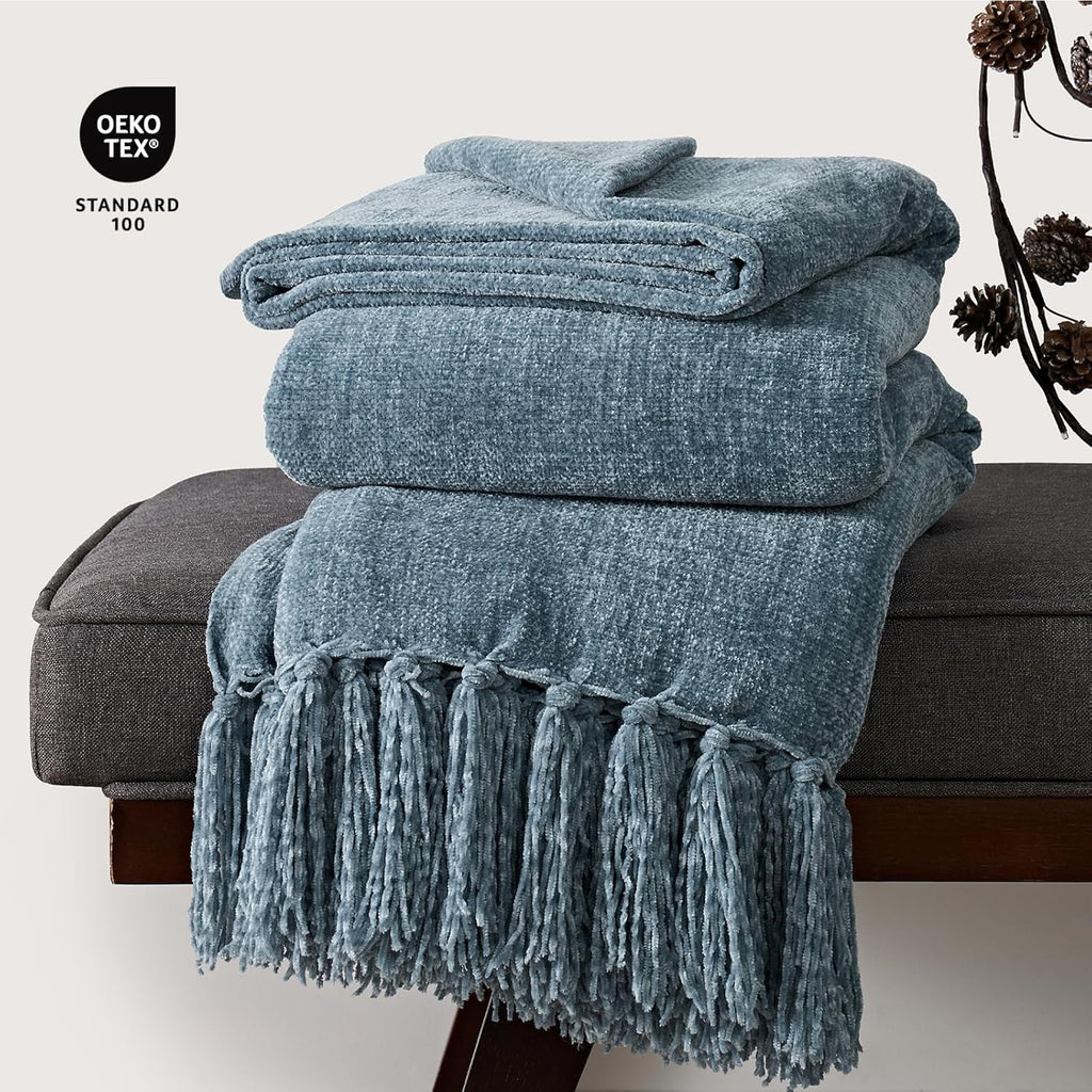 Soft Chenille Throw Blanket, Cozy Plush Fuzzy Decorative Chenille Knit Throw Blanket with Tassels, Lightweight