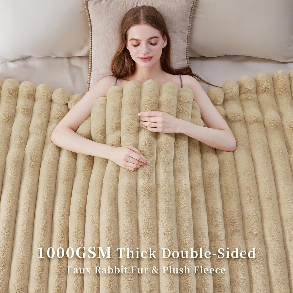 Faux Fur Throw Blanket, 1000GSM Thick Fluffy Fur Throw, 90"X104"