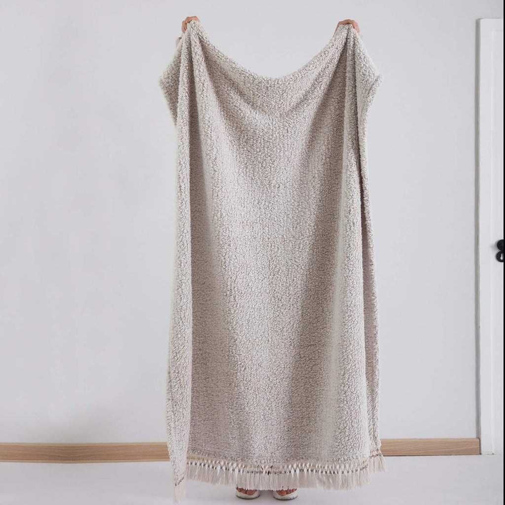 Ultra Soft Cozy Throw Blanket with Tassel, Light Weight Warm Decorative 2 Tones Ombre Light Brown Pattern Reversible
