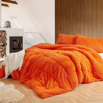 Alaskan Winters Coma Inducer King Oversized Comforter, Orange Tiger