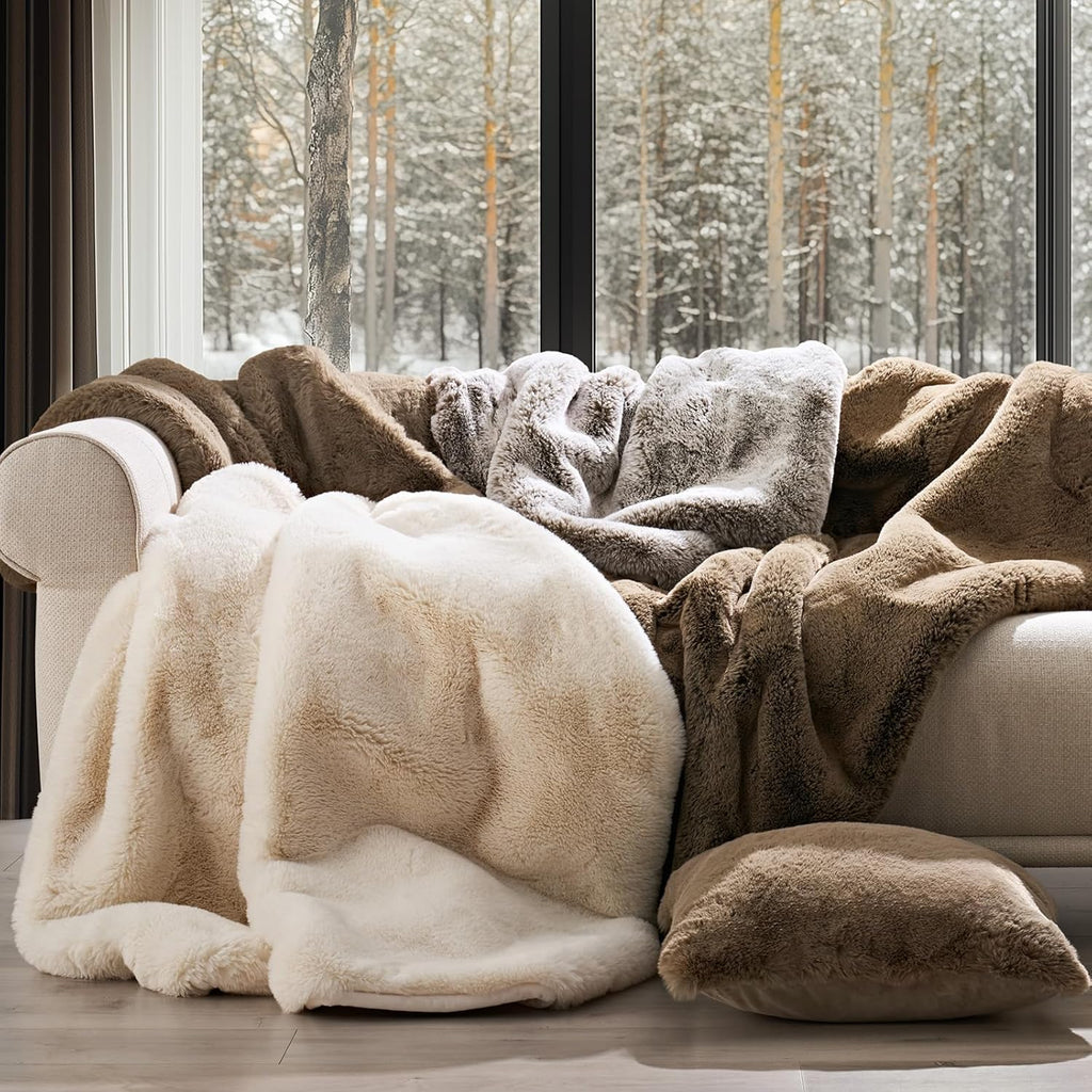 Faux Chinchilla Fur Throw Blanket, 50"x60", Arctic White | Luxury, Super Soft, 1220GSM, Fluffy Cozy Mink, Reversible