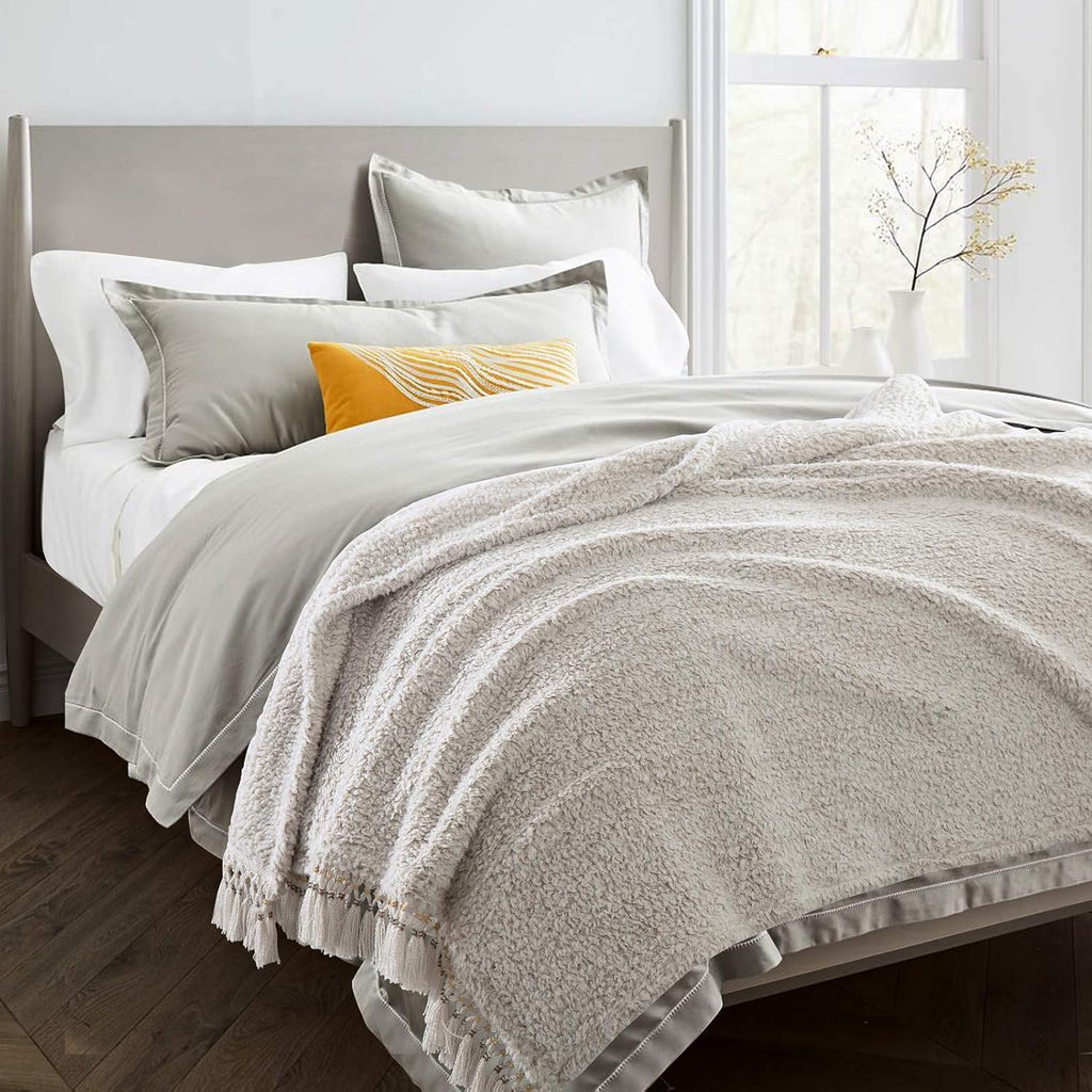 Ultra Soft Cozy Throw Blanket with Tassel, Light Weight Warm Decorative 2 Tones Ombre Light Brown Pattern Reversible