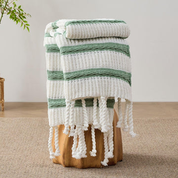 Boho Knitted Chenille Blanket with Tassels - Lightweight & Soft All-Season Throw - 3D Classic Pattern Bedroom Couch