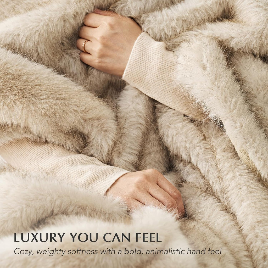 HOME Luxury Faux Fur Throw Blanket, 50"x60", Tipped Golden Fox