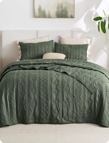 100% Cotton Quilt Set - Bedspread, Lightweight Soft Bed Coverlet, PureWoven, 3-Piece Cozy Stitching Quilt Set