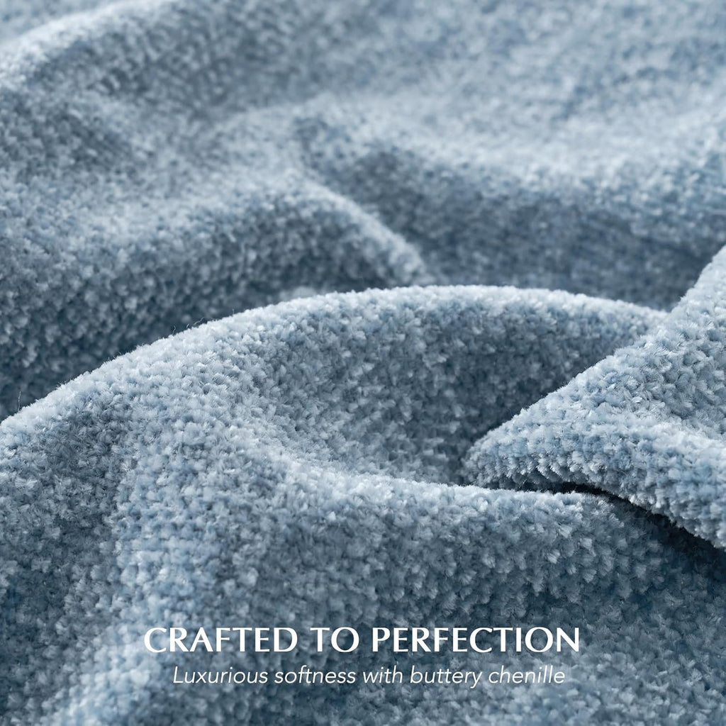 Soft Chenille Throw Blanket, Cozy Plush Fuzzy Decorative Chenille Knit Throw Blanket with Tassels, Lightweight