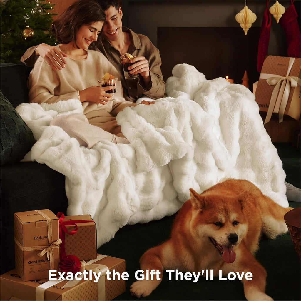 GentleSoft Fluffy Faux Fur Throw Blanket, Soft Fuzzy Fleece Blankets & Throws, Cream Bed Decor Cozy Gifts for Women
