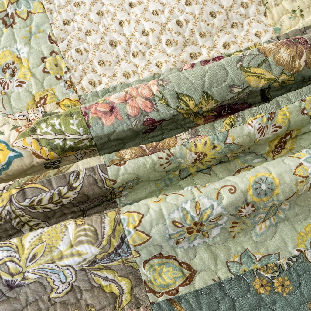 Oversized Bedspreads Patchwork Quilt Set | 100% Cotton Reversible Breathable Floral Quilted