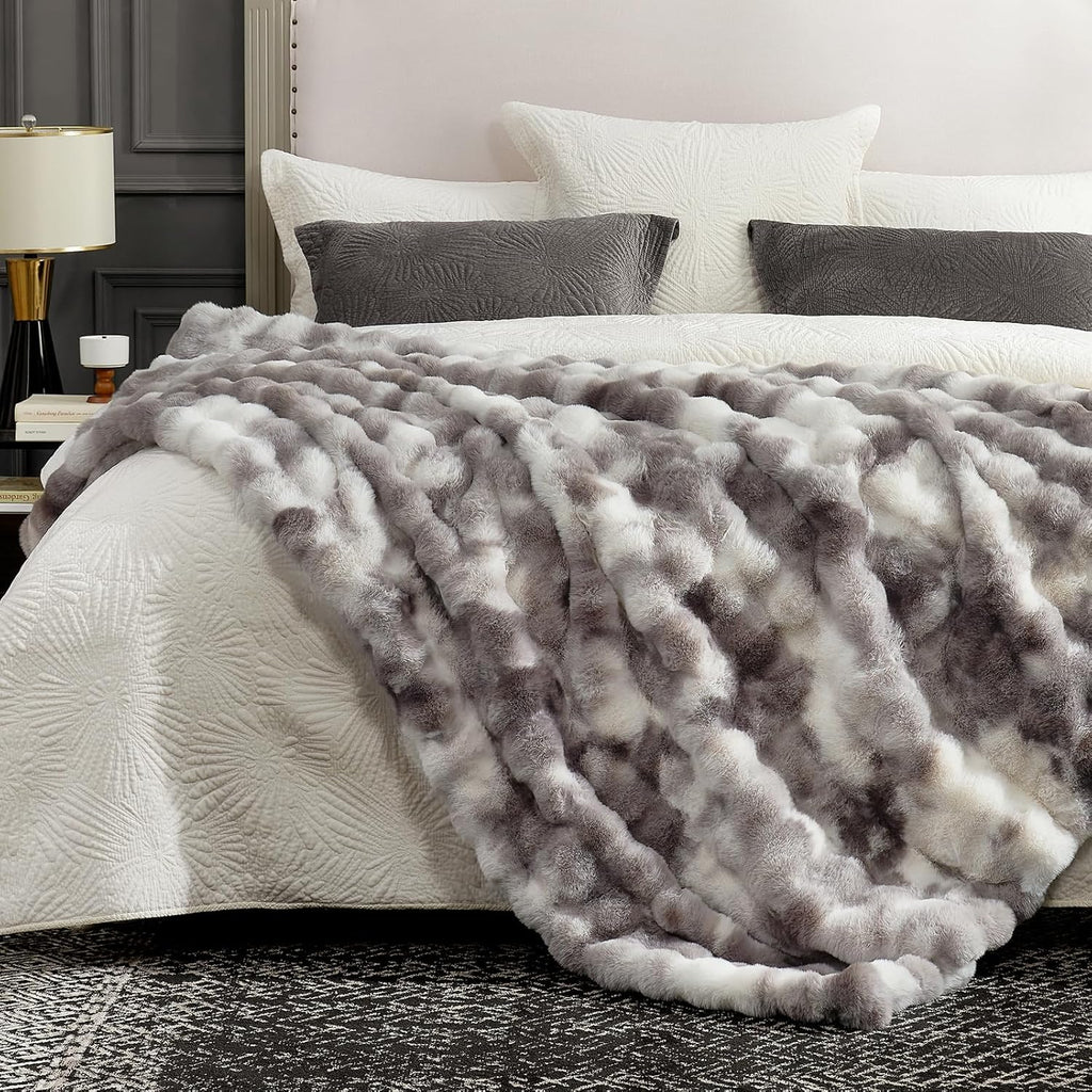 Faux Fur Throw Blanket, Fuzzy Soft Plush Thick Bubble Blanket, 50 * 60 Inches Tie-dye Taupe