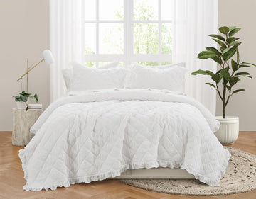 Crinkle Ruffle White 2 Piece /TXL Quilt Set