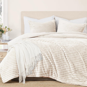 Cream White Fleece Queen Comforter Set - 3 Pieces Faux Fur Beige Comforter Queen, Soft Warm Fluffy Bedding Set