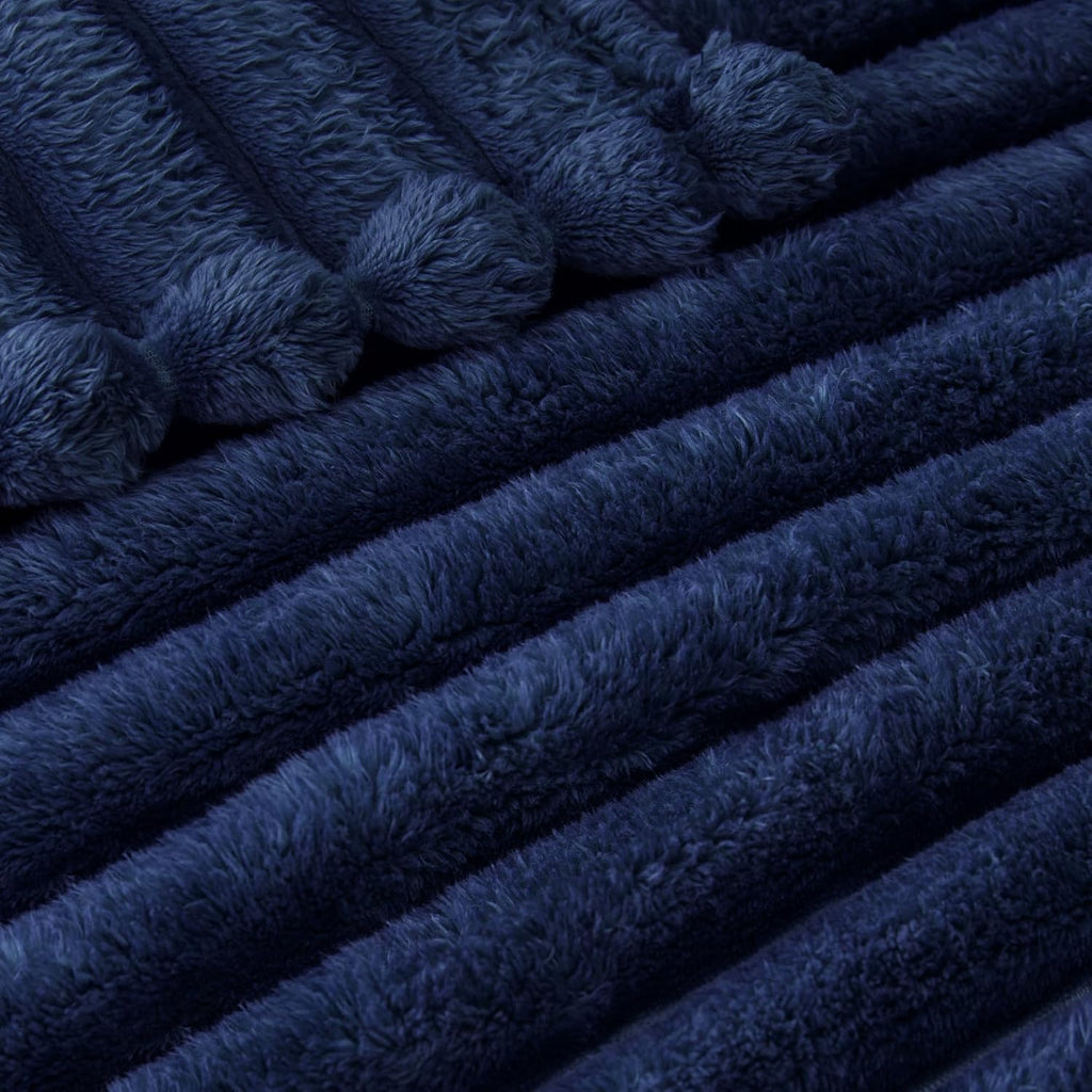 Fleece Throw Blanket, Super Soft Striped Jacquard Bed Blanket, Lightweight Fuzzy Cozy for All Seasons, 50x60 Inches