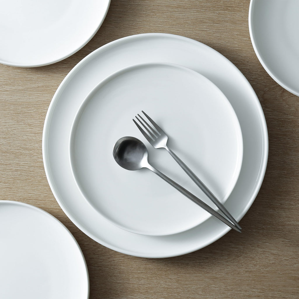 Lain Quinn Bone China 12-Piece Dinnerware Set, White