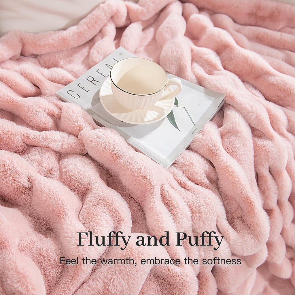 Faux Fur Throw Blanket Pink, Luxury Soft Decorative Cozy Plush Long Shaggy Fluffy Blanket, Reversible Puffy Thick