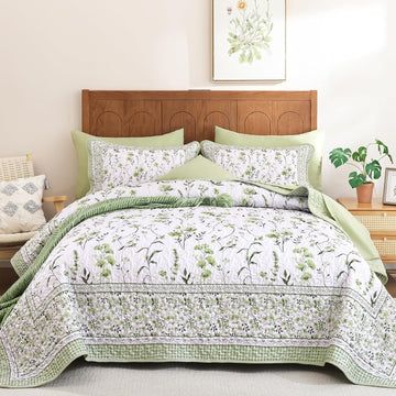 Floral Quilt Set, Sage Green Bedspread Set with 2 Pillowcases, Microfiber Lightweight Flowers Botanical Coverlet