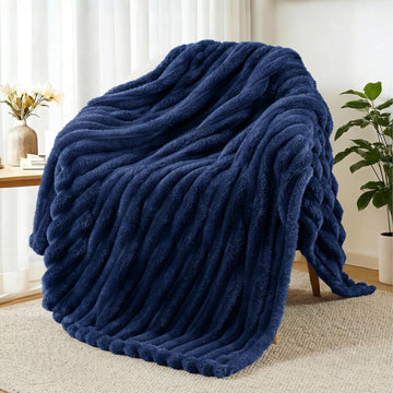 Fleece Throw Blanket, Super Soft Striped Jacquard Bed Blanket, Lightweight Fuzzy Cozy for All Seasons, 50x60 Inches