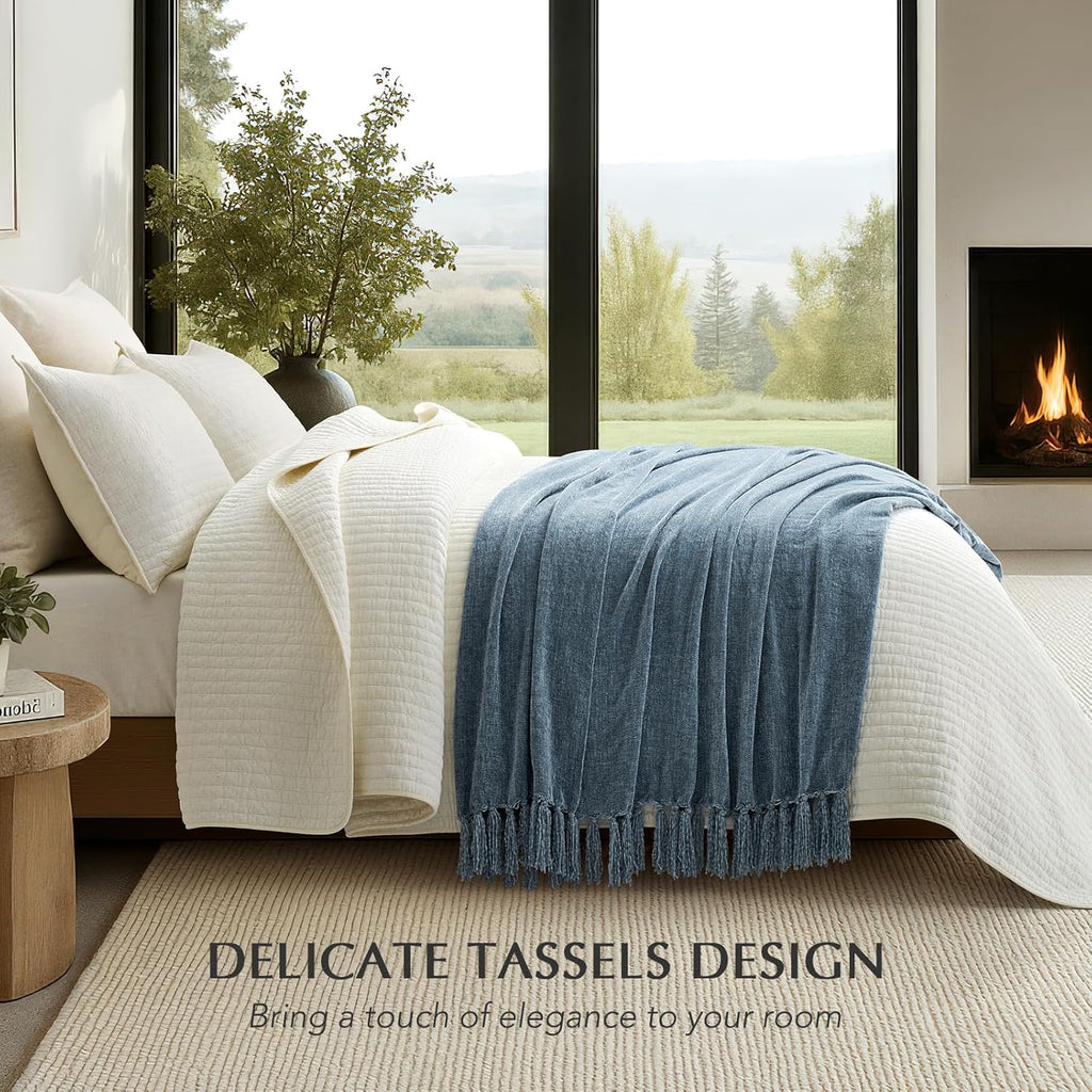Soft Chenille Throw Blanket, Cozy Plush Fuzzy Decorative Chenille Knit Throw Blanket with Tassels, Lightweight
